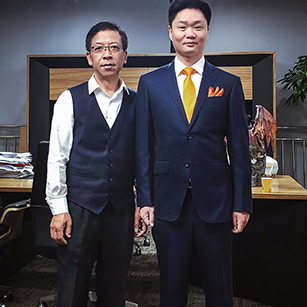 “斗魚”團(tuán)體裝定制