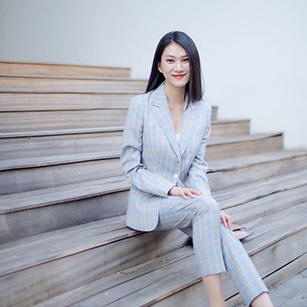 女士灰色格紋同款西服定制